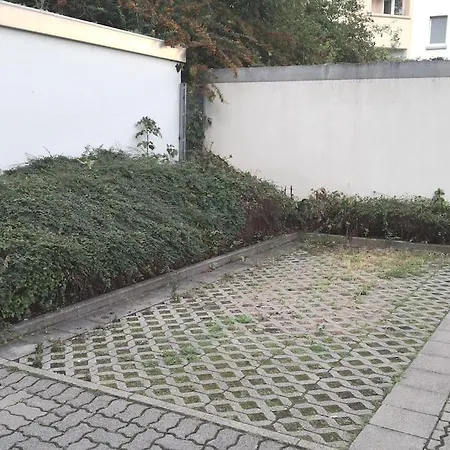 Moeblierte Naehe Basf Ludwigshafen/mannheim Mit Privatparkplatz *