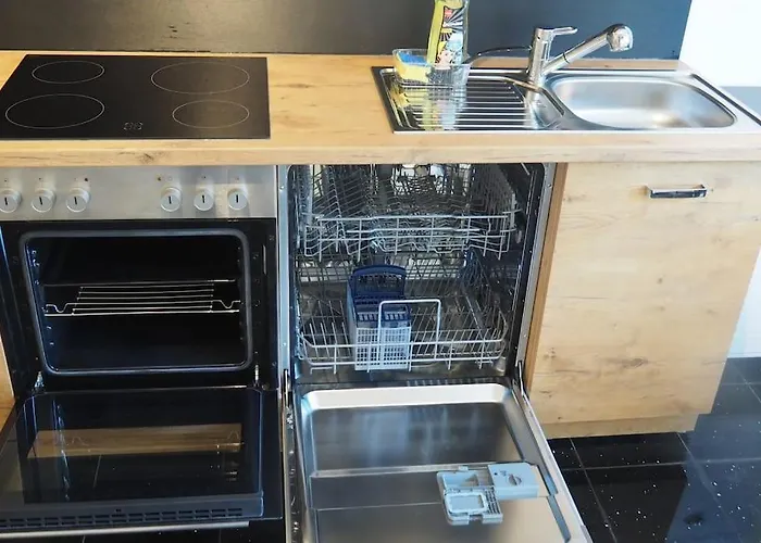 Moeblierte Naehe Basf Ludwigshafen/mannheim Mit Privatparkplatz Appartement *